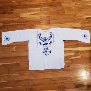 NEW Authentic Mexican top NWT